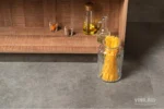 Кварцвиниловая плитка Цемент Стальной 71610 Glue — изображение 4